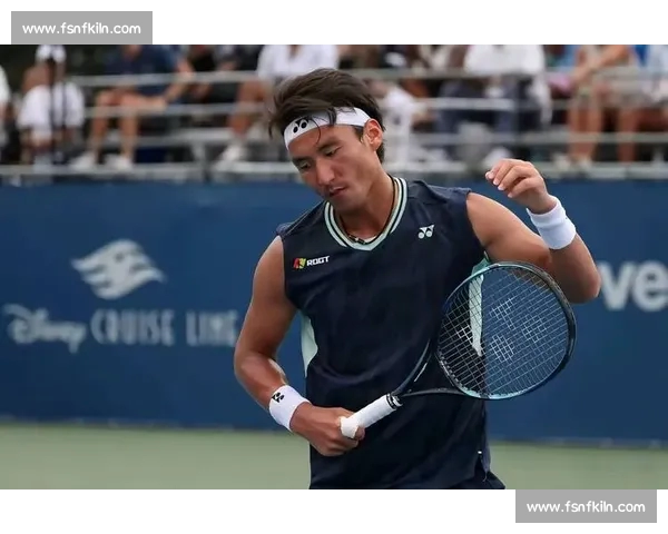 网球运动的魅力与发展：从基础技巧到职业赛场的全面解析