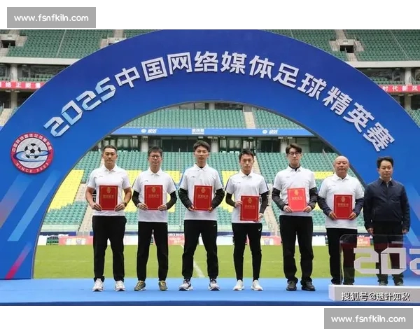 绿茵场激情对决球队荣耀之战引爆全场观众热血时刻